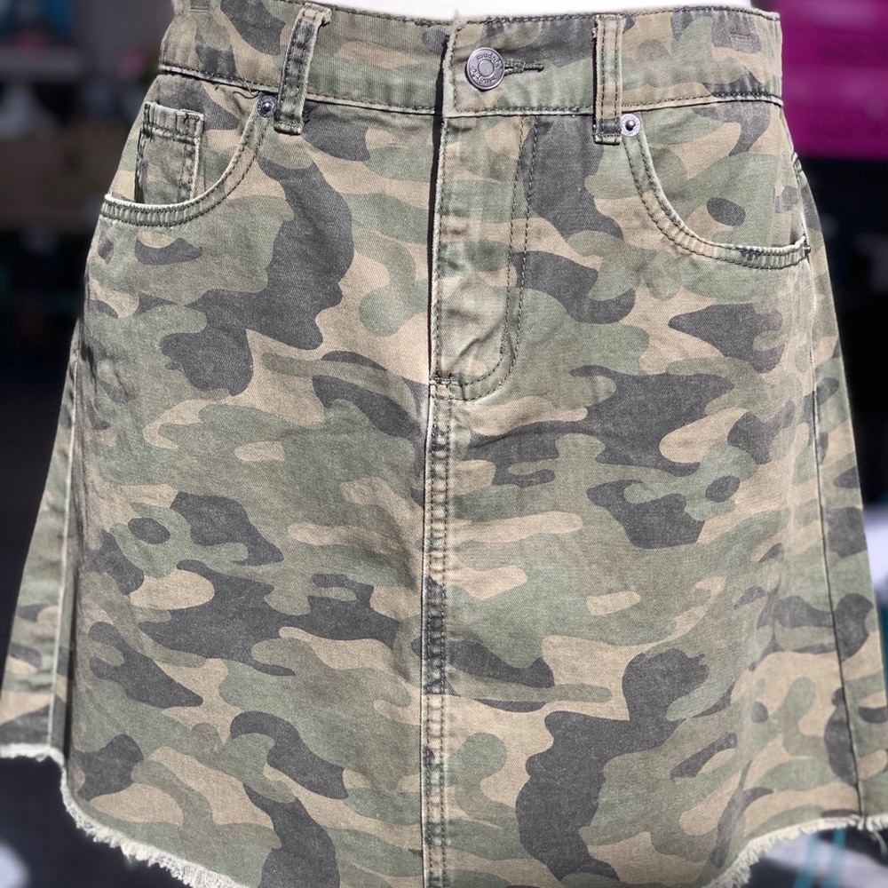 Mudpie camo skirt